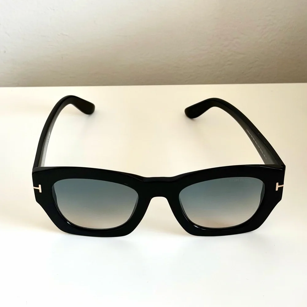 Tom Ford  Guilliana Sunglasses Black Blue lense - Picture 2 of 12